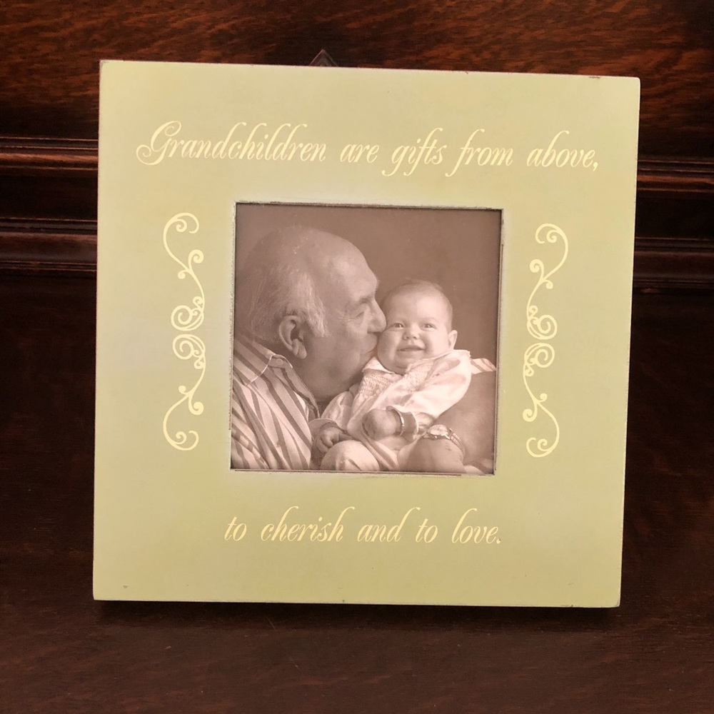 “Grandchildren are gifts...” 💚 Wooden Photo Frame